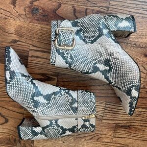 Marc Fisher Rymona Buckle Ankle Boots Snake Print Size 6.5 Wide